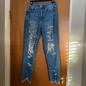 American eagle mom Jean size 6